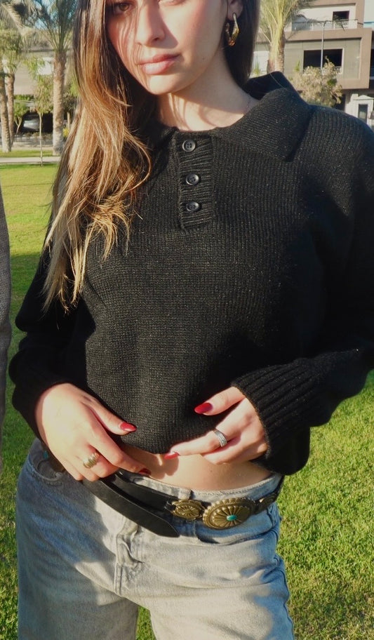 Women knitted polo sweater